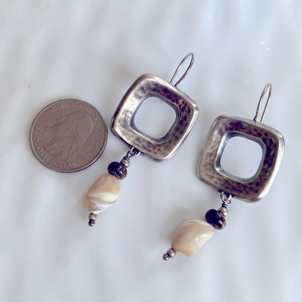 Silpada Elegant Silver and Cream Dangle Earrings W1518 - Picture 6 of 8